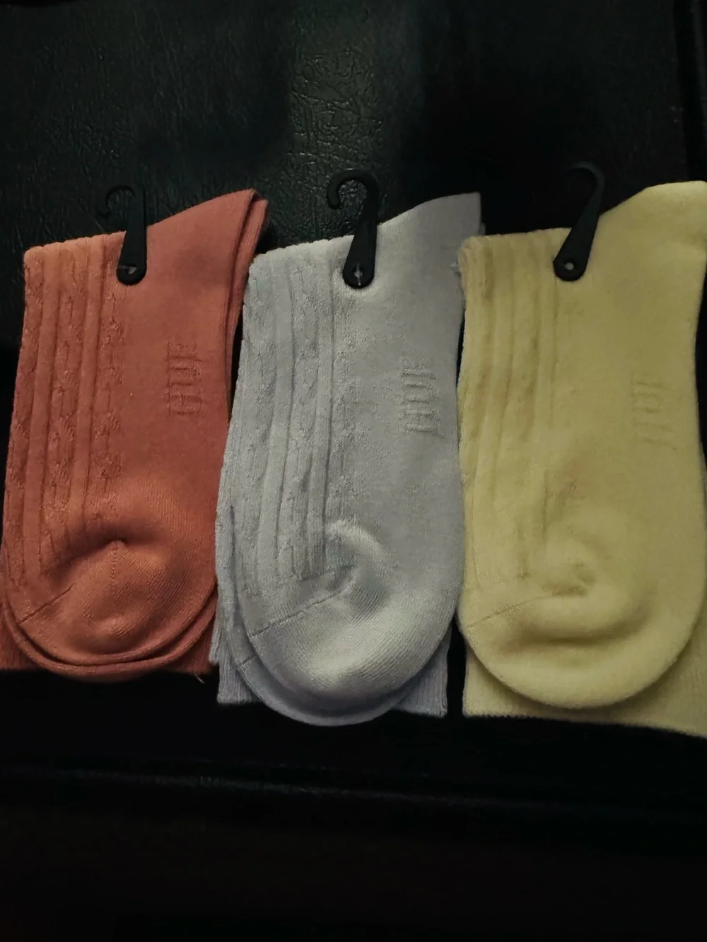 HUE Women's Silk Blend Cable Crew Socks 3 Pairs - Cream, Light Blue, Pink